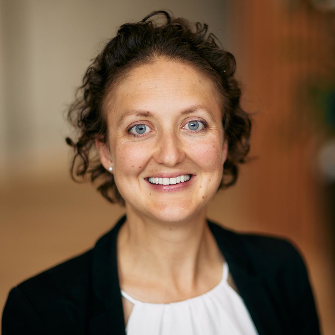 Dr Helene-Mari van der Westhuizen